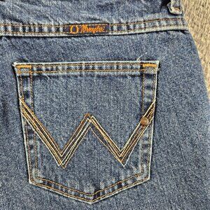 Wrangler Cowgirl Cut Jeans Womens 10 Blue Denim Classic Western Fit